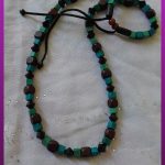 گردنبند آبی چوبی