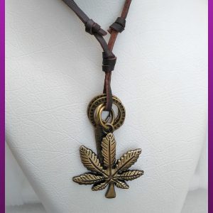 گردنبند برگ طلایی
