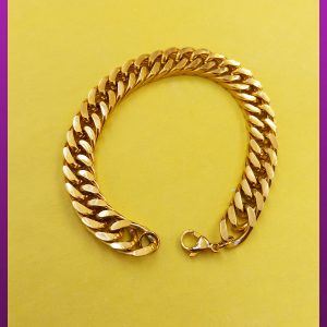 دستبند کارتیه مکعبی لوگو دار طلایی استیل
