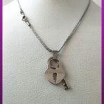 گردنبند قفل و کلید نقره ای استیل