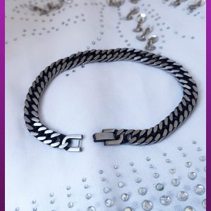 دستبند کارتیه مکعبی مات سیاه قلم نقره ای استیل