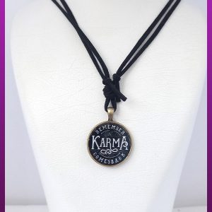 آویز یا گردنبند کارما Karma