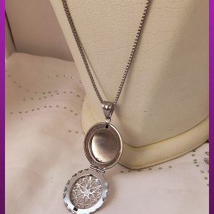 گردنبند قاب عکس دایره توری نقره ای استیل