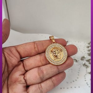 پلاک ورساچه فول نگین گرد طلایی