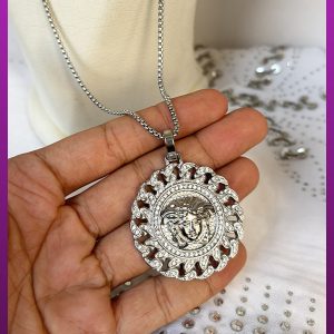 گردنبند ورساچه فول نگین طرح کارتیر نقره ای استیل