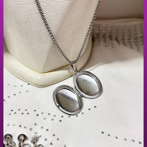 گردنبند قاب عکس بیضی ساده نقره ای استیل