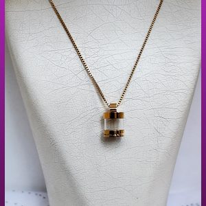 گردنبند خمره استوانه شیشه ای طلایی کوچک بازشو مناسب مو و خاک استیل