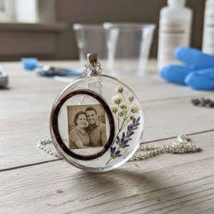 آموزش ساخت گردنبند رزینی